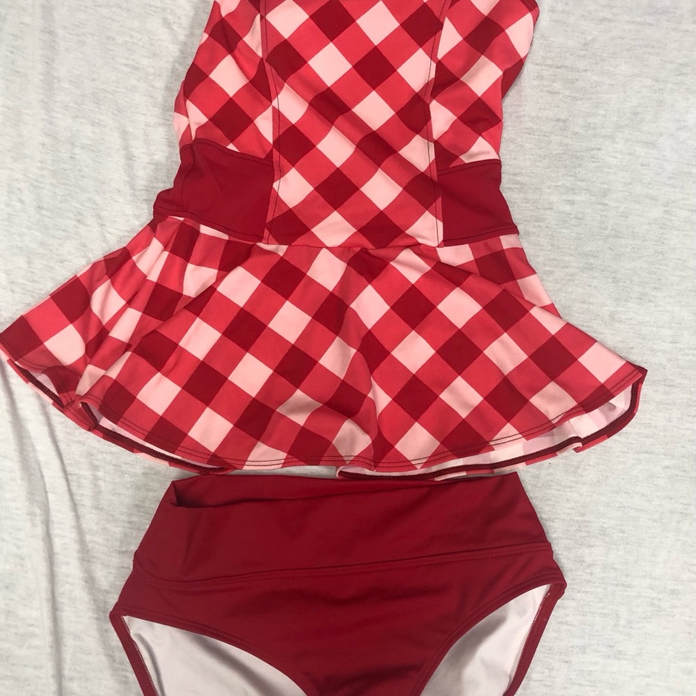 Lime Ricki Pink and Red Gingham Racer-Back 2 piece Tankini. NWT Sz Sm.